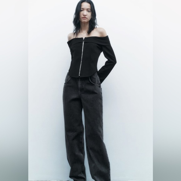 Zara Tops - Zara Women's Full Zip Off-The-Shoulder Top Limited Edition AR8 Black Size M